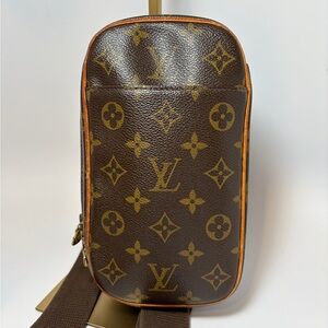 Louis Vuitton Pochette Gange Monogram Bum Bag/Belt Bag Unisex